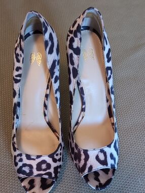 Leopard Print Peep-Toe Pumps - Brown & Tan